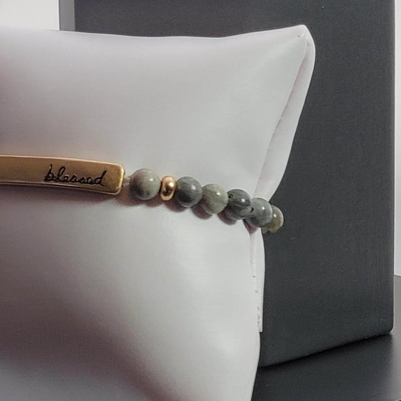 Womens Gray Natural Stone Beads Blessed Bead Stretch Bracelet Hand Crafted - Picture 2 of 4